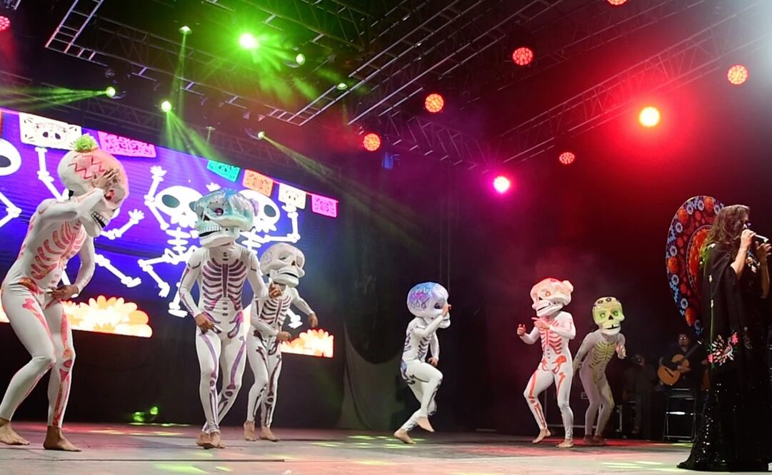 Foto: tomada de Facebook @CantaresdeMexicodeLauraDiaz