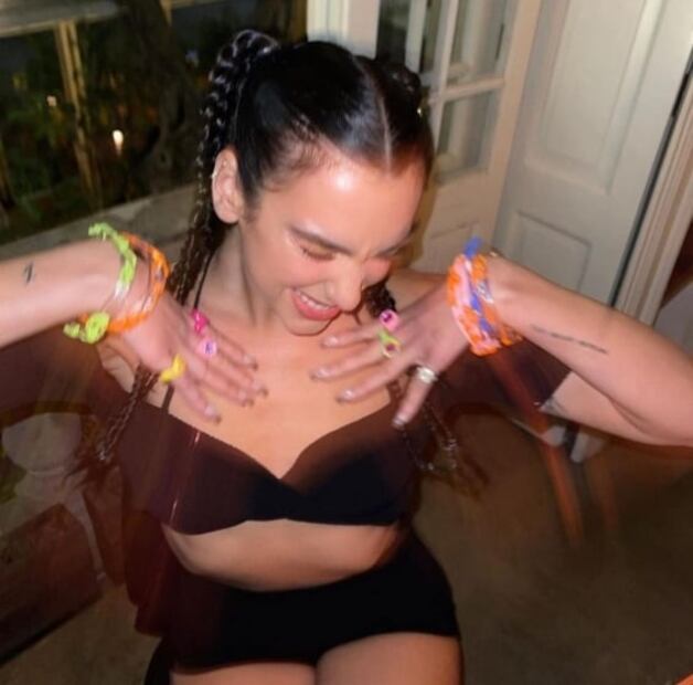 Los diseños mexicanos que seducen a la cantante Dua Lipa y a la supermodelo Bella Hadid