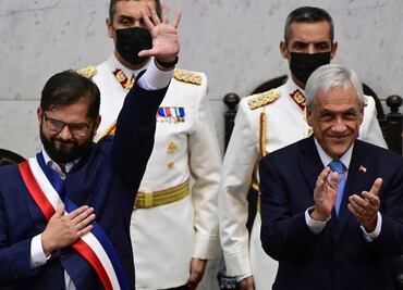 "Piñera abrió camino a una derecha moderna y democrática", dice Boric en su funeral de Estado