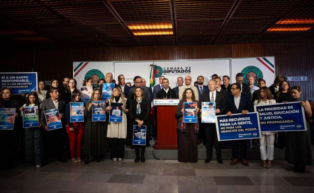 Conferencia del grupo parlamentario del PAN durante discusión del proyecto del Presupuesto de Egresos de la Federación para el Ejercicio Fiscal 2025 este martes 4 de noviembre. Foto: Andrea Murcia/ Cuartoscuro