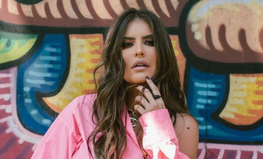 Vanessa Claudio ama lucir top negros. Fuente: Instagram @vanessaclaudio