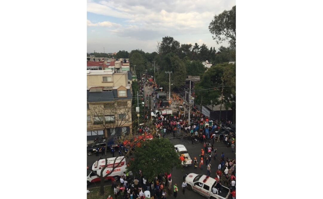 La escuela Enrique Rebsamen, en Coapa, se derrumbó tras el sismo de 7.1 grados que afectó a la Ciudad de México. Foto: Valente Rosas / EL UNIVERSAL