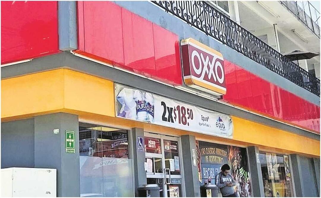 Oxxo: Clientes de Santander podrán retirar hasta 2 mil pesos Foto: Archivo