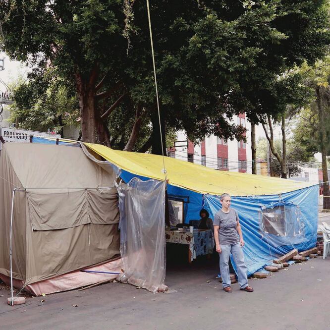 En la delegación Benito Juárez hay 585 inmuebles registrados en la Plataforma CDMX: ocho colapsados (la mayor cifra en una demarcación); 51 en alto riesgo de colapso, 101 con riesgo alto, 137 en riesgo medio y 287 con riesgo bajo. (FOTO: AGUSTÍN SALINAS)