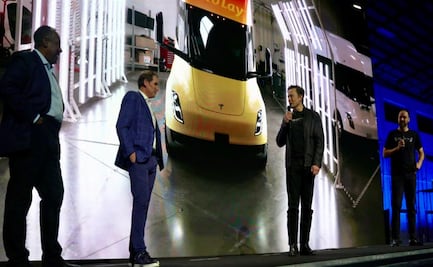 Tesla entrega primeras unidades de su camión pesado eléctrico