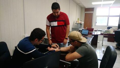 Desarrollan pulsera para medir la glucosa en la sangre en Morelia