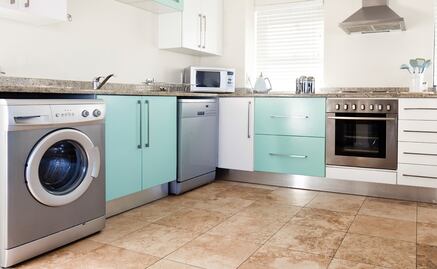 Estos son los electrodomésticos que no deberías conectar juntos 