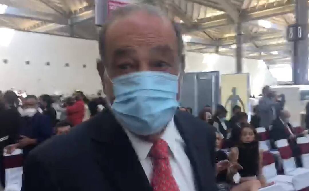 El ingeniero Carlos Slim aseguró que se hizo "poquito" en su camino al AIFA. Foto: Especial