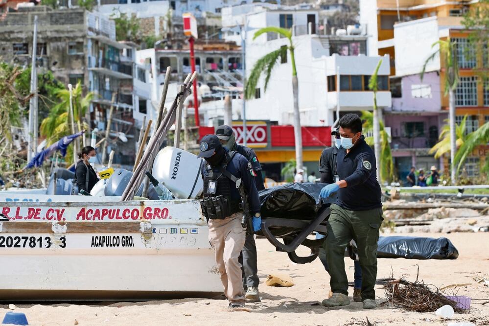 Dejan sólo a  militares control de la ayuda