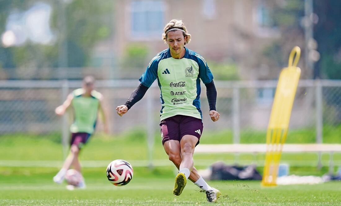 Córdova se ha llevado una buena impresión de Aguirre. Foto: IMAGO7