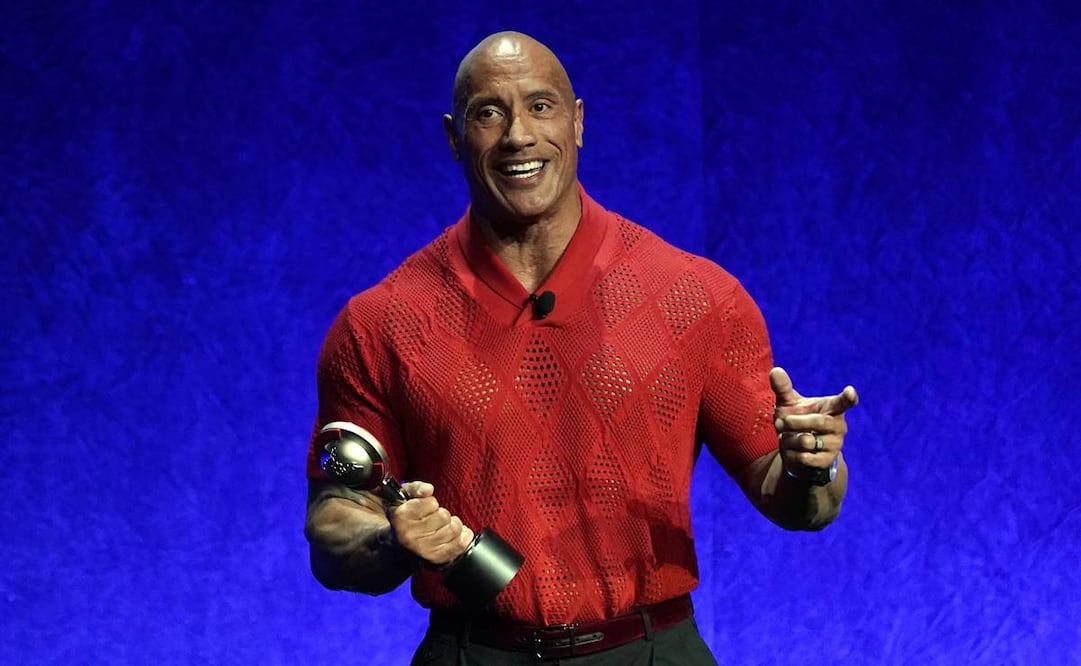 Dwayne Johnson, ganador del premio "Ícono de entretenimiento de la década" de CinemaCon. Foto: Chris Pizzello/AP
