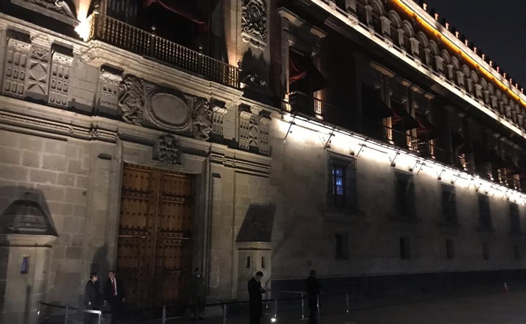 Palacio Nacional de noche (Foto: Irvin Olivares / El Universal)
