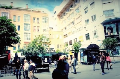 La vida oculta de uno de 'Los Porkys' en Madrid