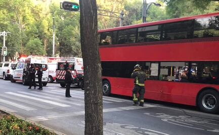 Continúan 10 personas hospitalizadas tras choque entre camión y Metrobús en Reforma: Semovi