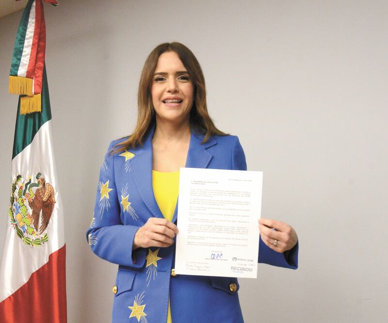 La alcaldesa de Escobedo, Clara Luz Flores Carrales, declinó mencionar qué aspectos del partido tricolor le hicieron renunciar, pues quiere ser respetuosa: Foto: EMILIO VÁSQUEZ. EL UNIVERSAL