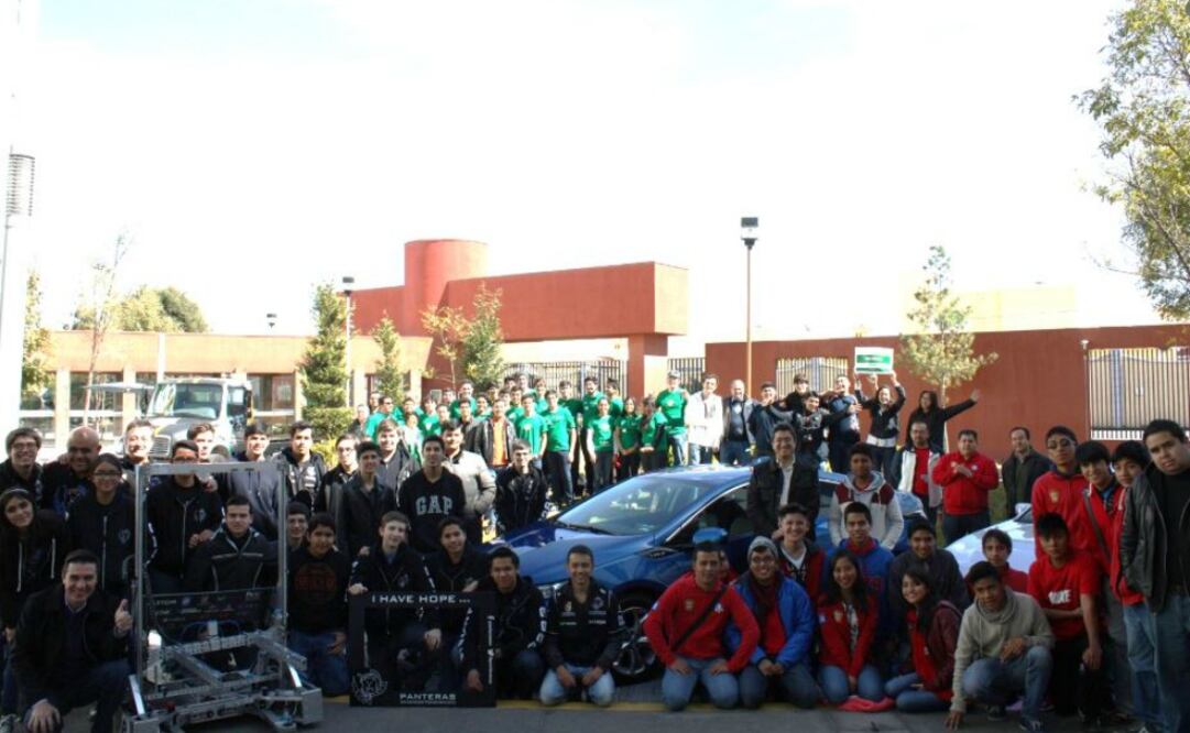 General Motors cumple 10 años de apoyar a jóvenes estudiantes