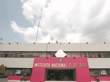 Oposición advierte freno a propuesta presidencial para cambiar integrantes del INE y TEPJF