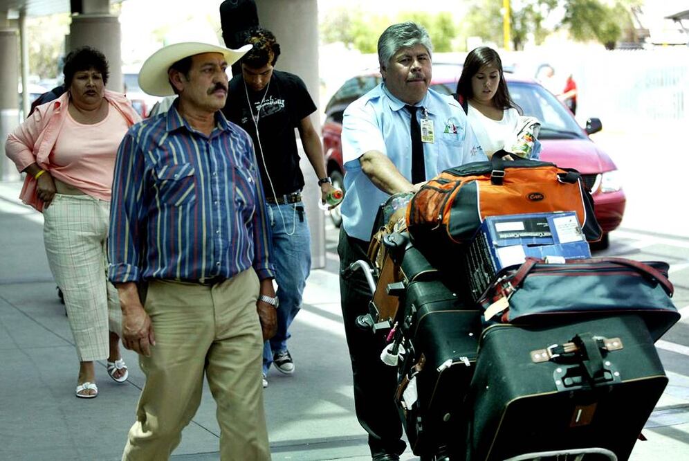 “Contigo a Casa” está dirigido a mexicanos, mexicoamericanos o personas de origen mexicano, que retornan o que ingresan al país como destino final o de tránsito. Foto Archivo/EL UNIVERSAL