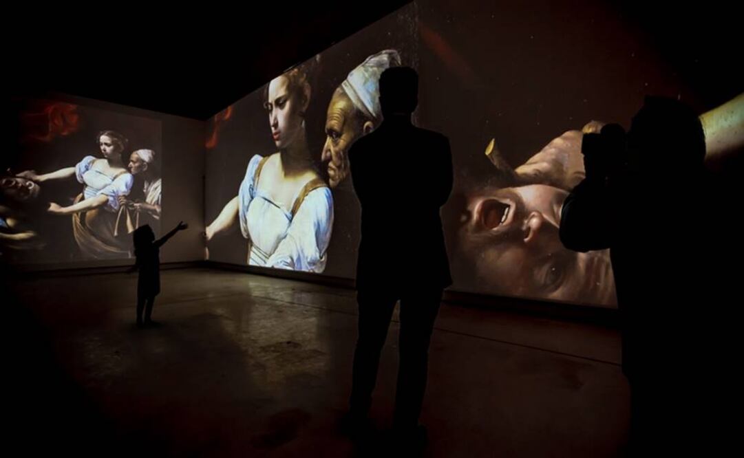 "Caravaggio Experience" ofrece proyecciones de sus célebres pinturas, acompañadas por música de Stefano Saletti y aromas de la Farmacia de Santa María Novella. (FOTO tomada de palazzoesposizioni.it)