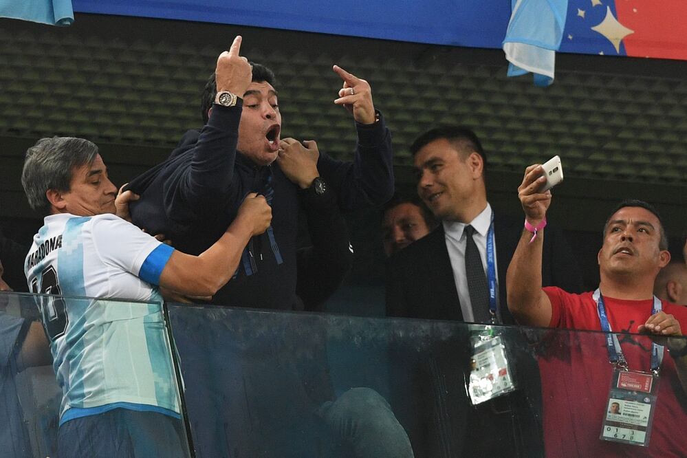 Que expulsen a Maradona de Rusia