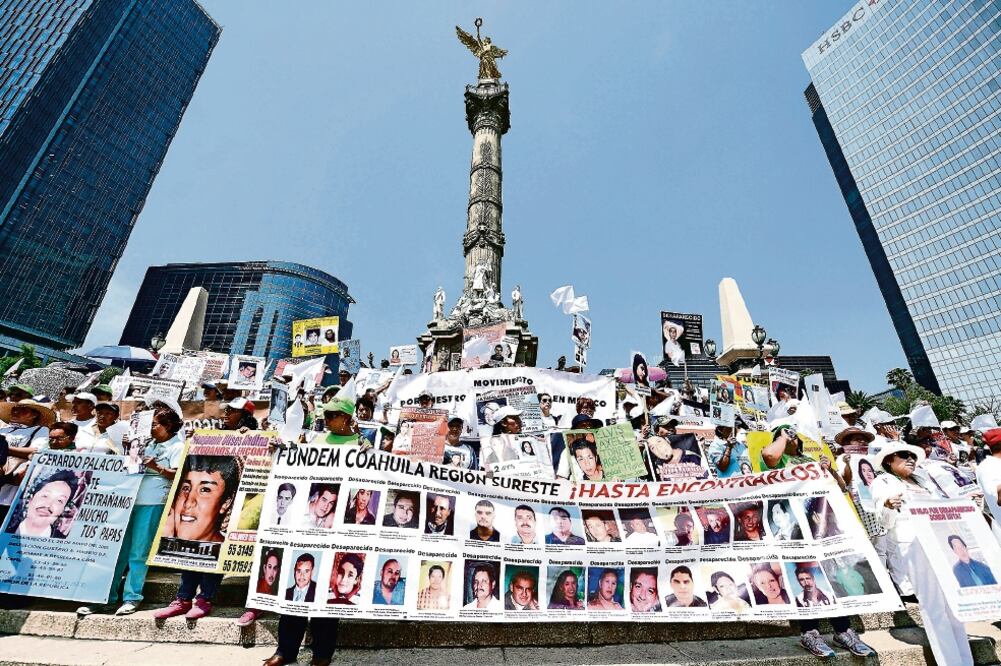La suma acumulada de personas desaparecidas en seis entidades federativas representó 61.4% del total nacional. En la imagen, una manifestación de familiares de personas sin localizar (ARCHIVO EL UNIVERSAL)