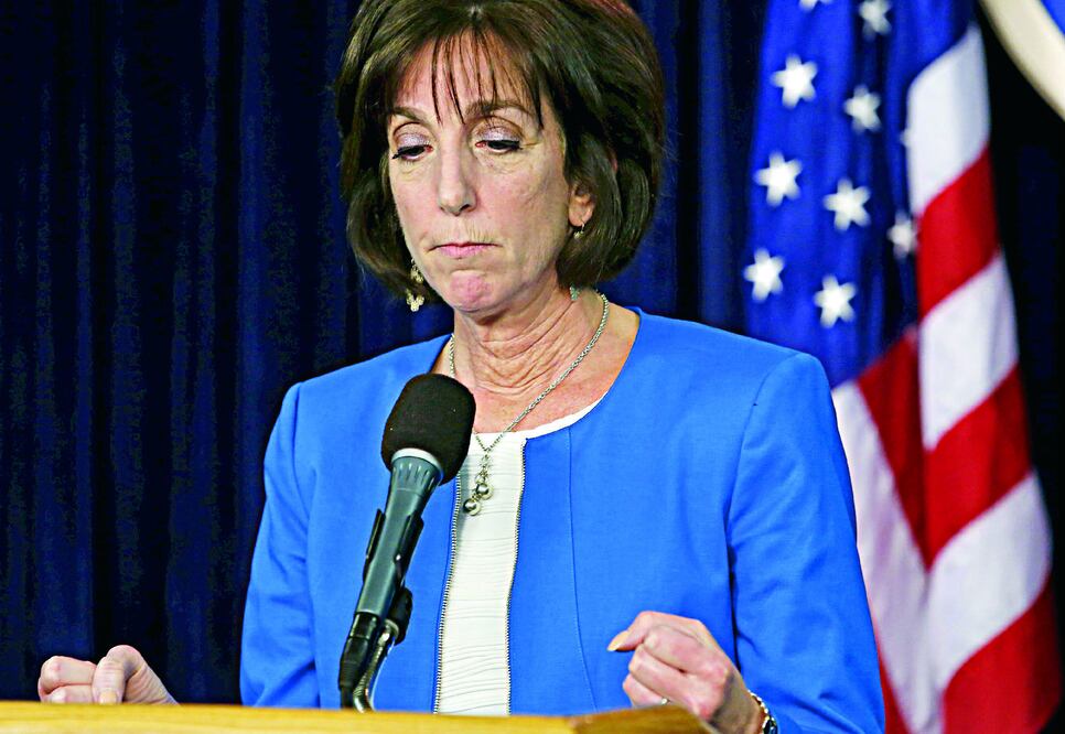 La secretaria de Estado Adjunta, Roberta Jacobson, habla a la prensa luego de la reunión con una delegación cubana, en Washington, ayer (YURI GRIPAS / REUTERS)