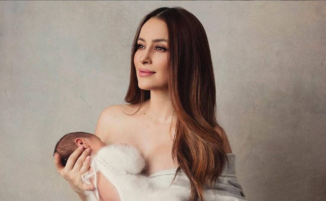 Cynthia Rodríguez posó con su hijo León en redes sin mostrar su rostro.