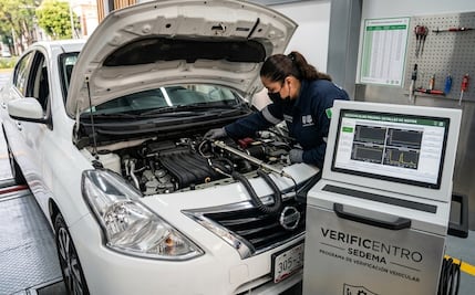 ¿Abren los verificentros el 15 y 16 de septiembre?