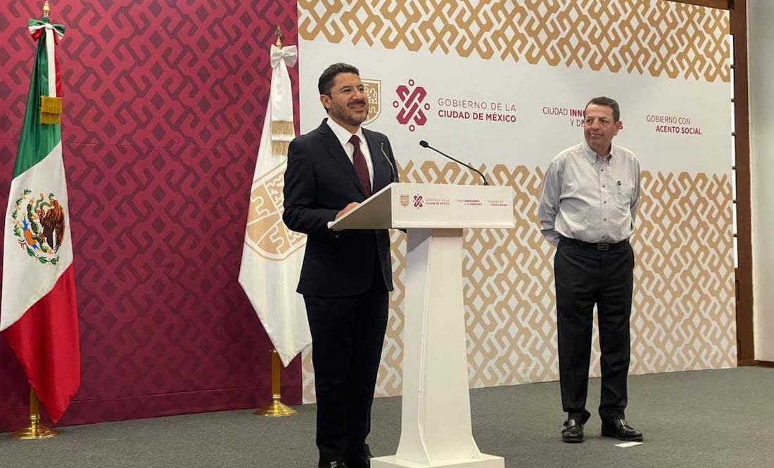 De acuerdo con datos del INEGI, en la Ciudad de México hay 44 mil 98 establecimientos mercantiles relativos a ese sector, de los cuales solo se tienen a 23 mil 585 registrados en el Sistema Electrónico de Avisos y Permisos de Establecimientos Mercantiles. Foto: Alberto Acosta