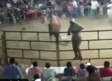 Hombre muere aplastado por un toro durante jaripeo en Guerrero