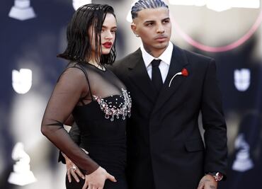 La Rosalía y Raw Alejandro se roban las miradas en la alfombra del Latin Grammy
