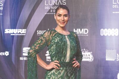 María León come churros sin culpa