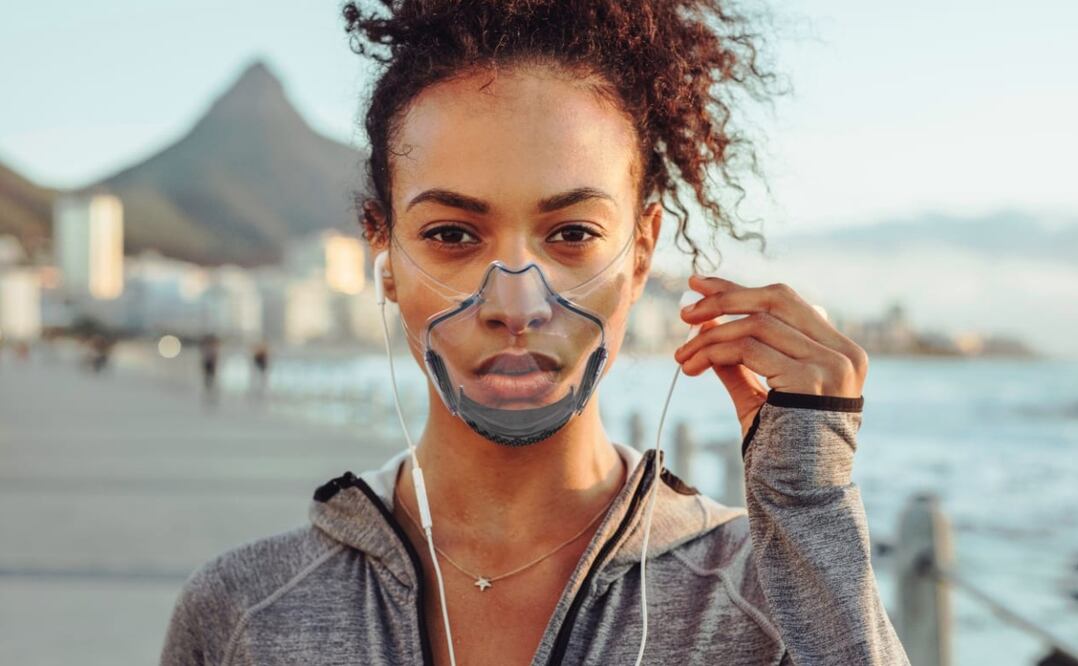 Esta mascarilla transparante nos permitirá mostar nuestro rostro y proteger nuestra salud Foto: Indiegogo