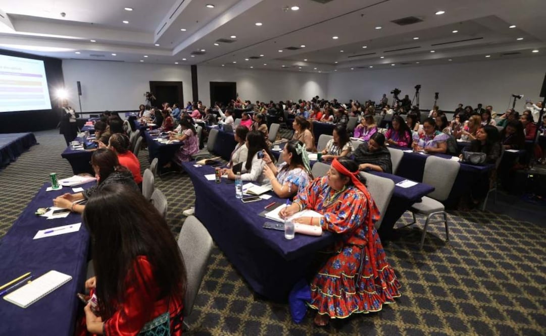 Capacitación de mujeres indígenas por el Instituto Nacional Electoral. Foto: INE