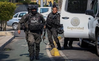 "El Botox" llega a CDMX y es llevado a la FEMDO; se le identifica como líder de "Los Blancos de Troya", aliados del CJNG