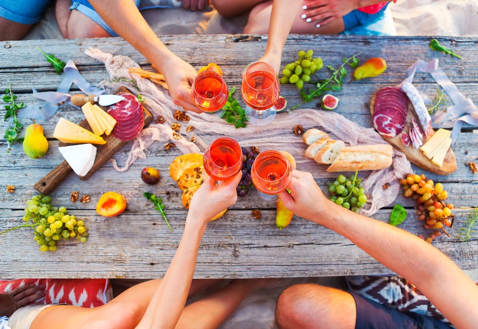 El Circuito del Queso inicia en la pequeña fábrica Muñoz Ledo donde se le da forma de “pera alargada” al queso provolone. (Foto: Istock)
