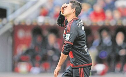 “Chicharito” será baja para el duelo ante Hamburgo