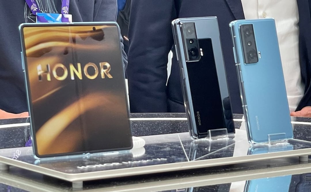 HONOR lanza el Magic Vs, su nuevo teléfono plegable