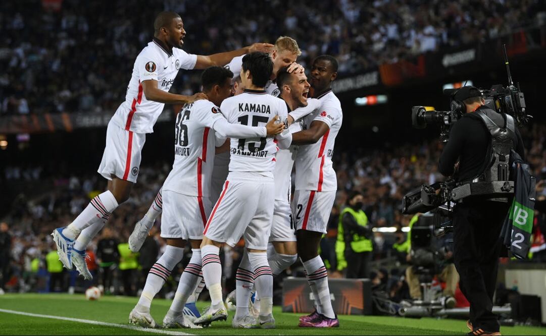 El equipo alemán logró desaparecer al Barcelona en el Camp Nou - FOTO: Twitter @eintracht_esp