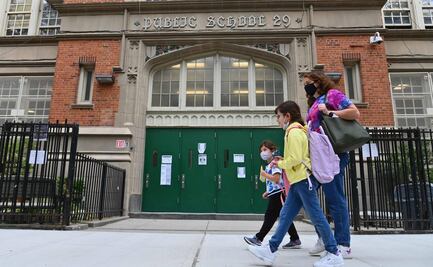 Nueva York vuelve a cerrar escuelas públicas por casos de Covid-19
