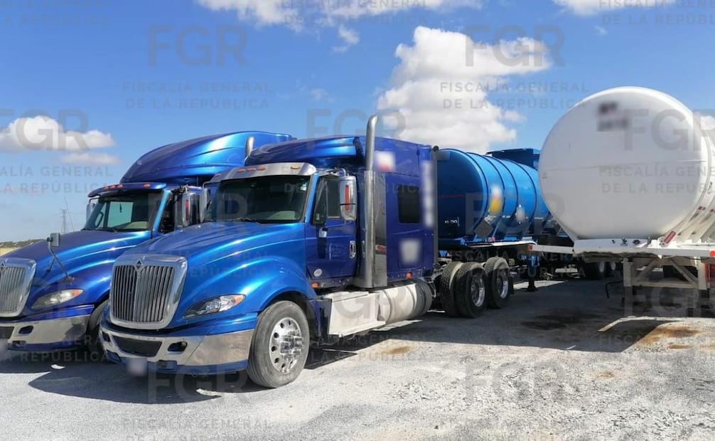 Fiscalía decomisa más de 26 mil litros de gasóleo en Tamaulipas; tres hombres quedan vinculados a proceso.
Foto: Especial.