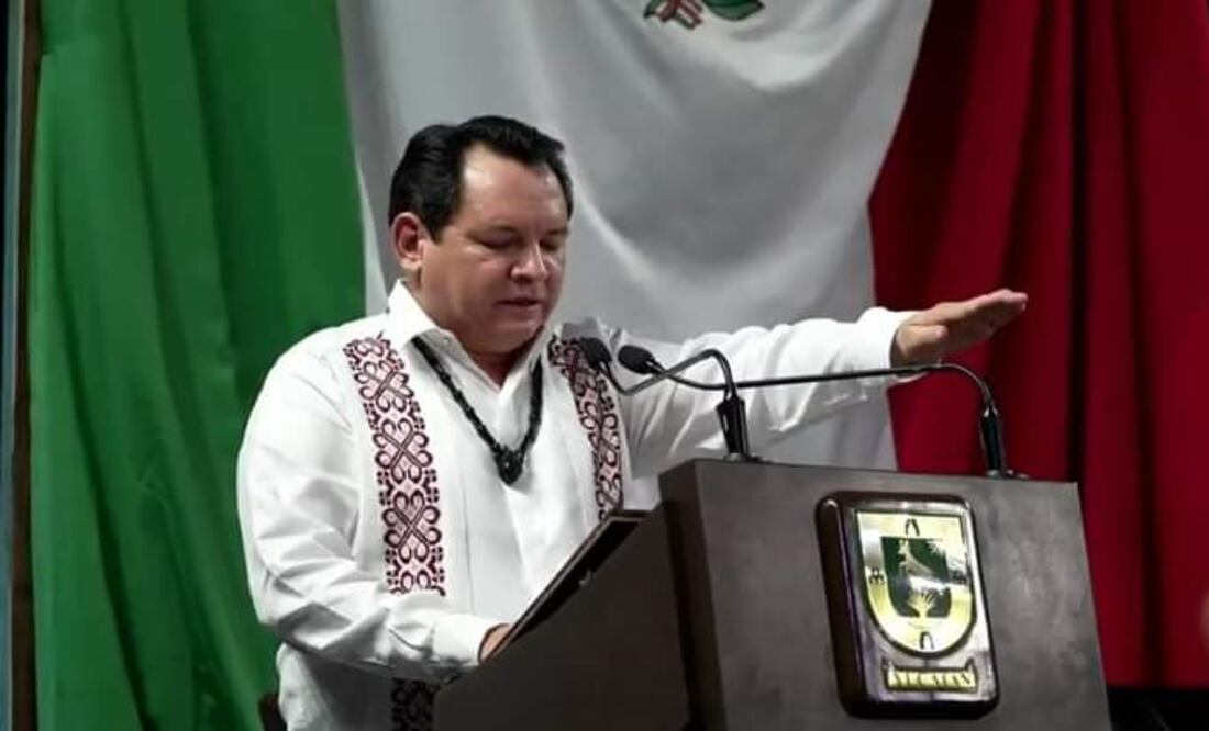 Joaquín Diaz Mena se convirtio en Gobernador de Yucatán esta noche. Foto Especial