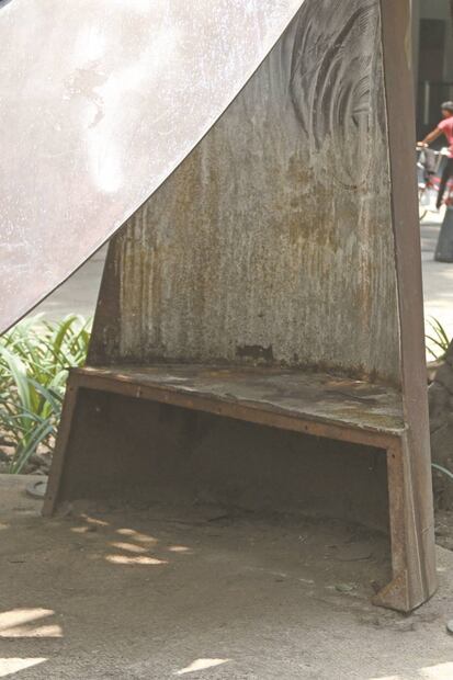 Esculturas de Reforma y Miguel Ángel de Quevedo, de obra pública a aparador y basurero