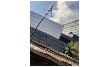 Reportan incendio en la plaza Metrópoli Patriotismo, en Benito Juárez