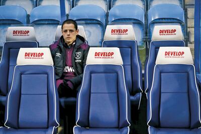 “Chicharito” no descarta salir del West Ham, afirma su agente