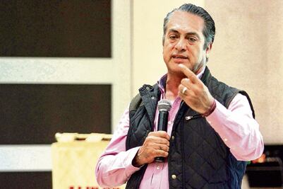 "El Bronco" obtiene la mitad de las firmas requeridas 