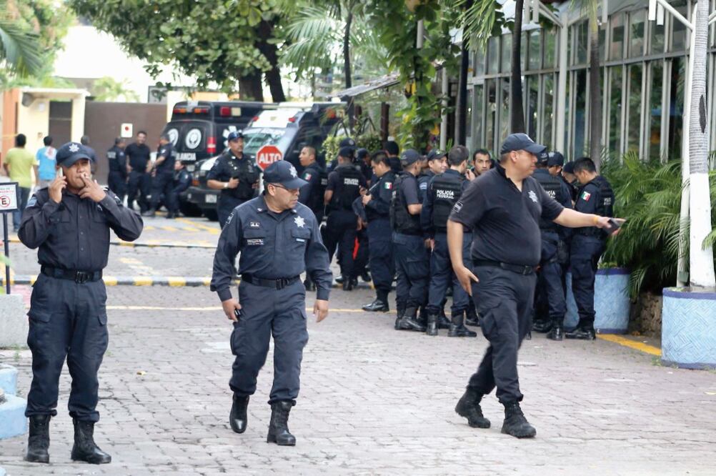 Ayer llegaron a Acapulco 4 mil elementos federales para resguardar la prueba que realizarán mañana los profesores (Especial)