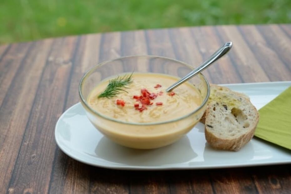 Prepara dip de atún y surimi para la hora de la botana 