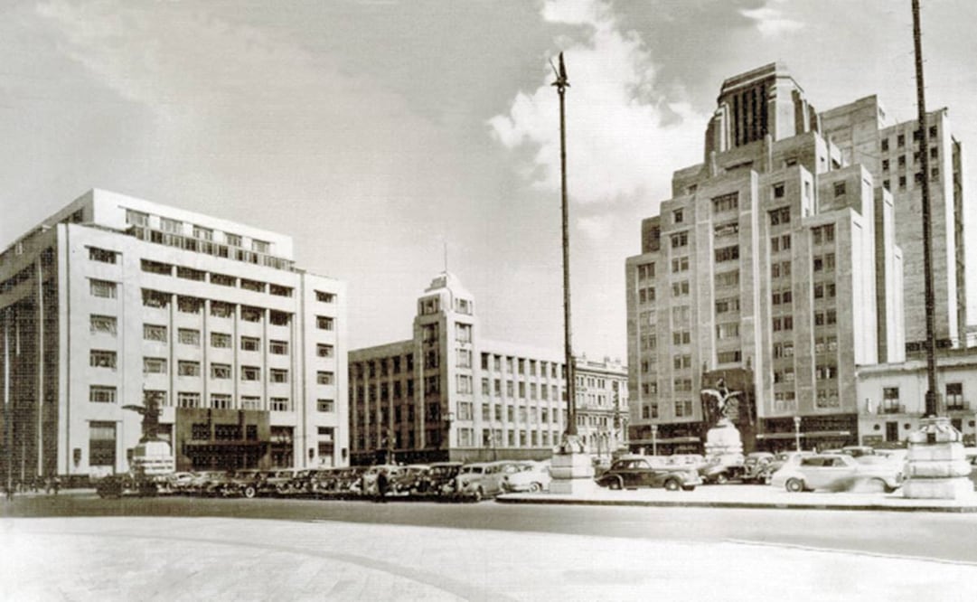 Una imagen que muy pocos pueden recordar ahora es cuando, por un breve periodo, la esquina más transitada del Eje Central Lázaro Cárdenas lució un aspecto casi uniforme de modernismo con toques de Art Decó. Foto: Blog “Grandes Casas de México/Rafael Fierro Gossman.