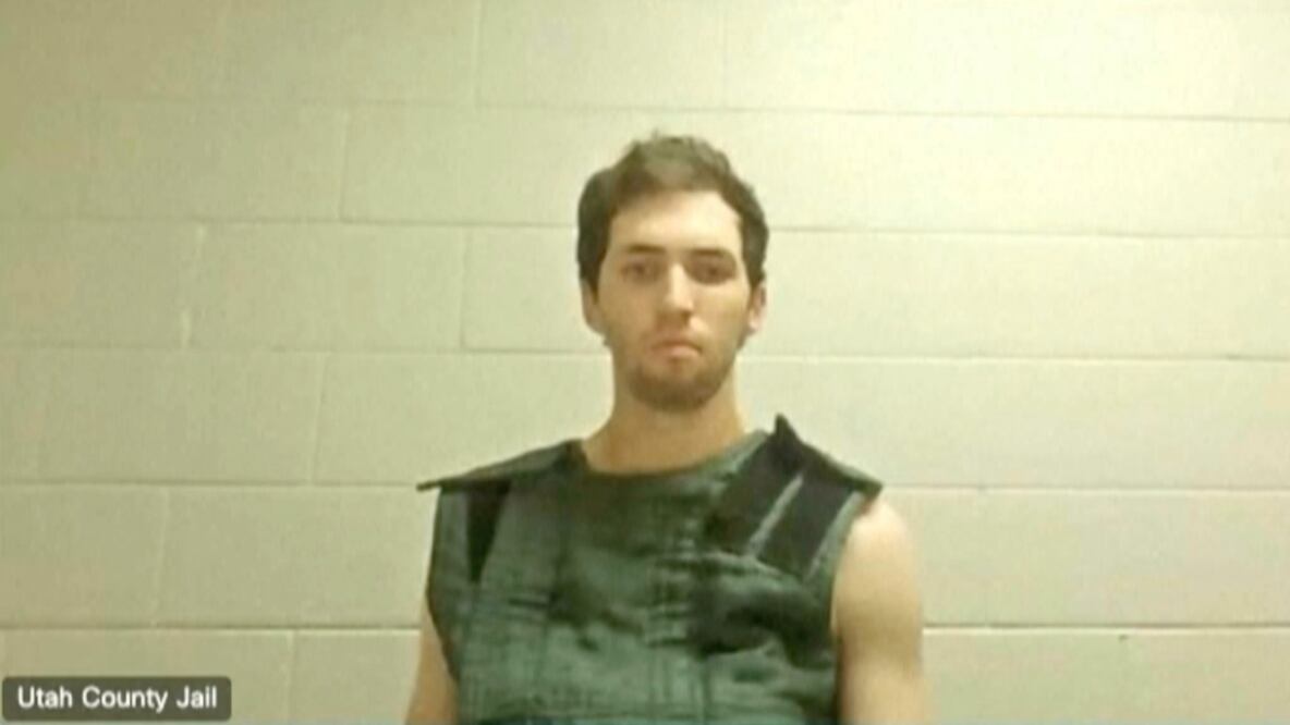 Captura de video de Tyler Robinson, quien asistió, vía videoconferencia, a si primera audiencia en la corte estatal de Utah por el asesinato de Charlie Kirk. FOTO: AP